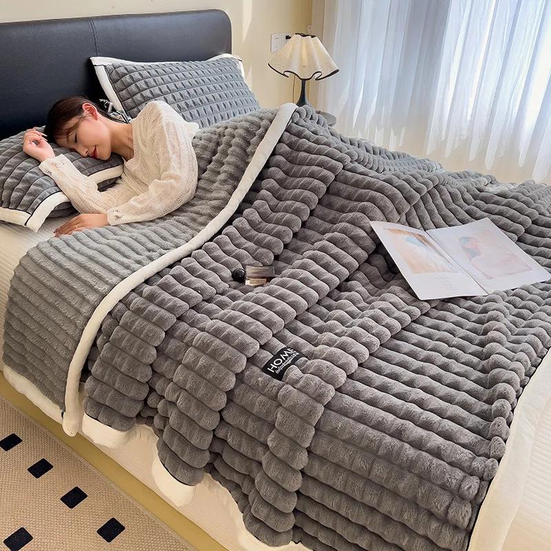 Autumn Winter Warm Sleeping Soft Comfortable Flannel Fleece Blankets for Bed Home Cozy Thickened Warmth Quilt Faux Rabbit Fur