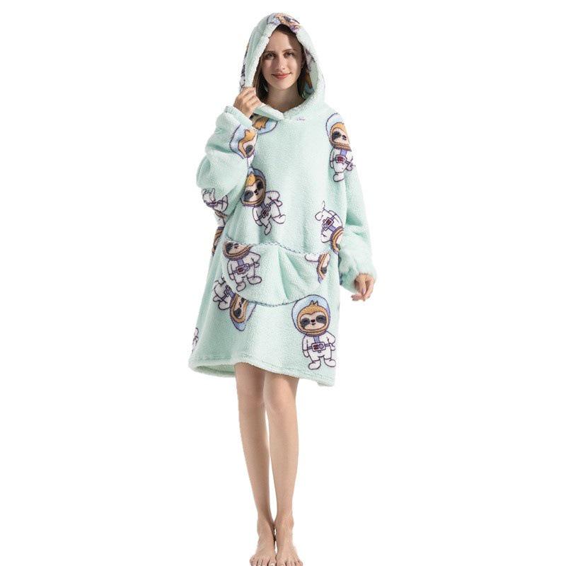 Cozy Autumn/Winter Pumpkin Blanket Sweatshirt: Thick Cotton Velvet Bathrobe for Indoor and Outdoor Warmth