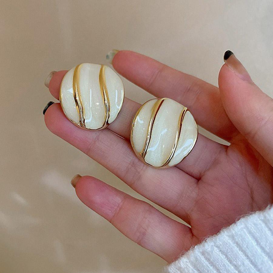 Dropping Oil Earrings For Women Personalized Green White Aesthetic Stud Earring Luxury Designer Jewelry Gift