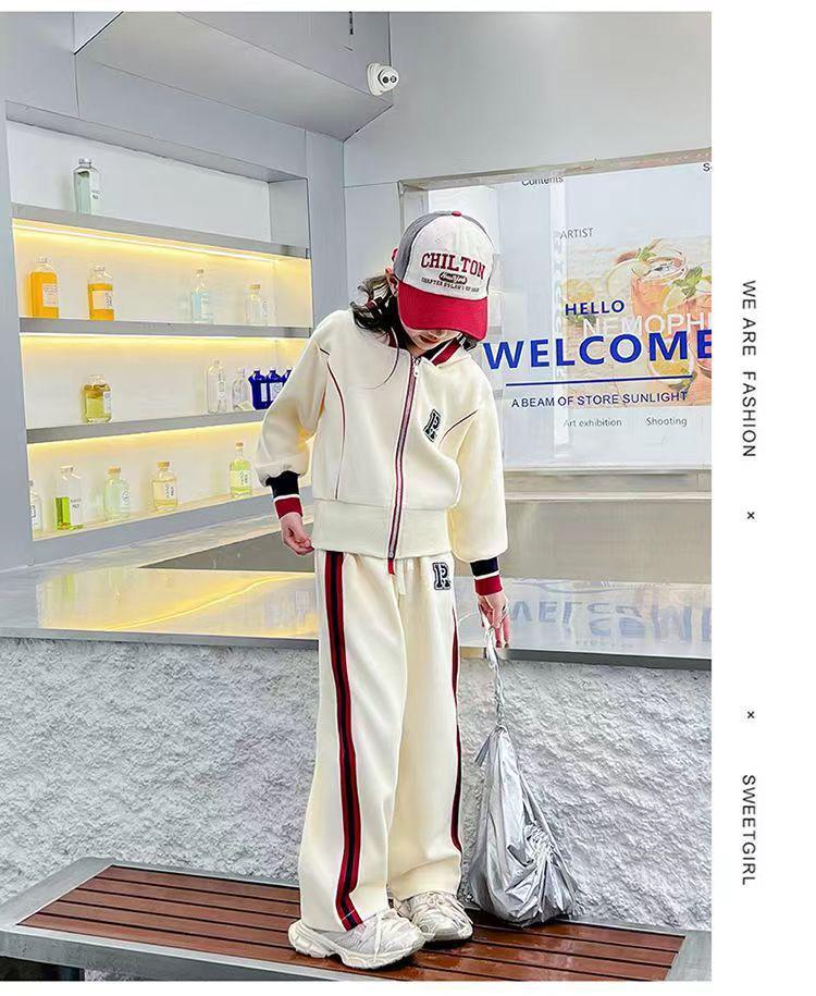 Korean-Style Girls' Spring Set: 2025 Trendy Hooded Sweatshirt & Sporty Two-Piece