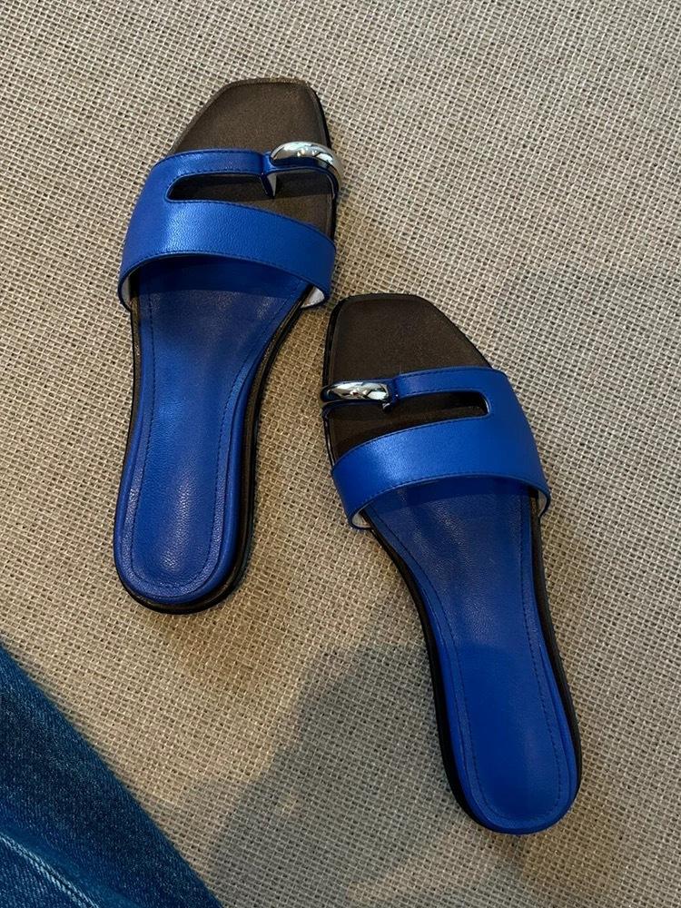 

Cowhide version~ Korean version of metal ring buckle flat bottom split toe pinch foot slippers women wear 2025 summer cool slippers 40 синий