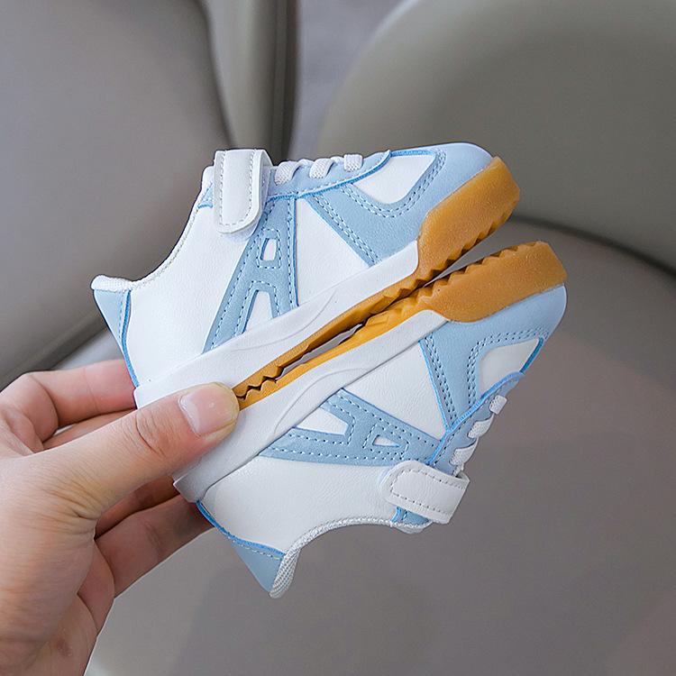 

Белые туфли для мальчиков Весна и осень Новые детские кроссовки Мягкая подошва на липучке Универсальная разнообразная модная обувь 15 синий