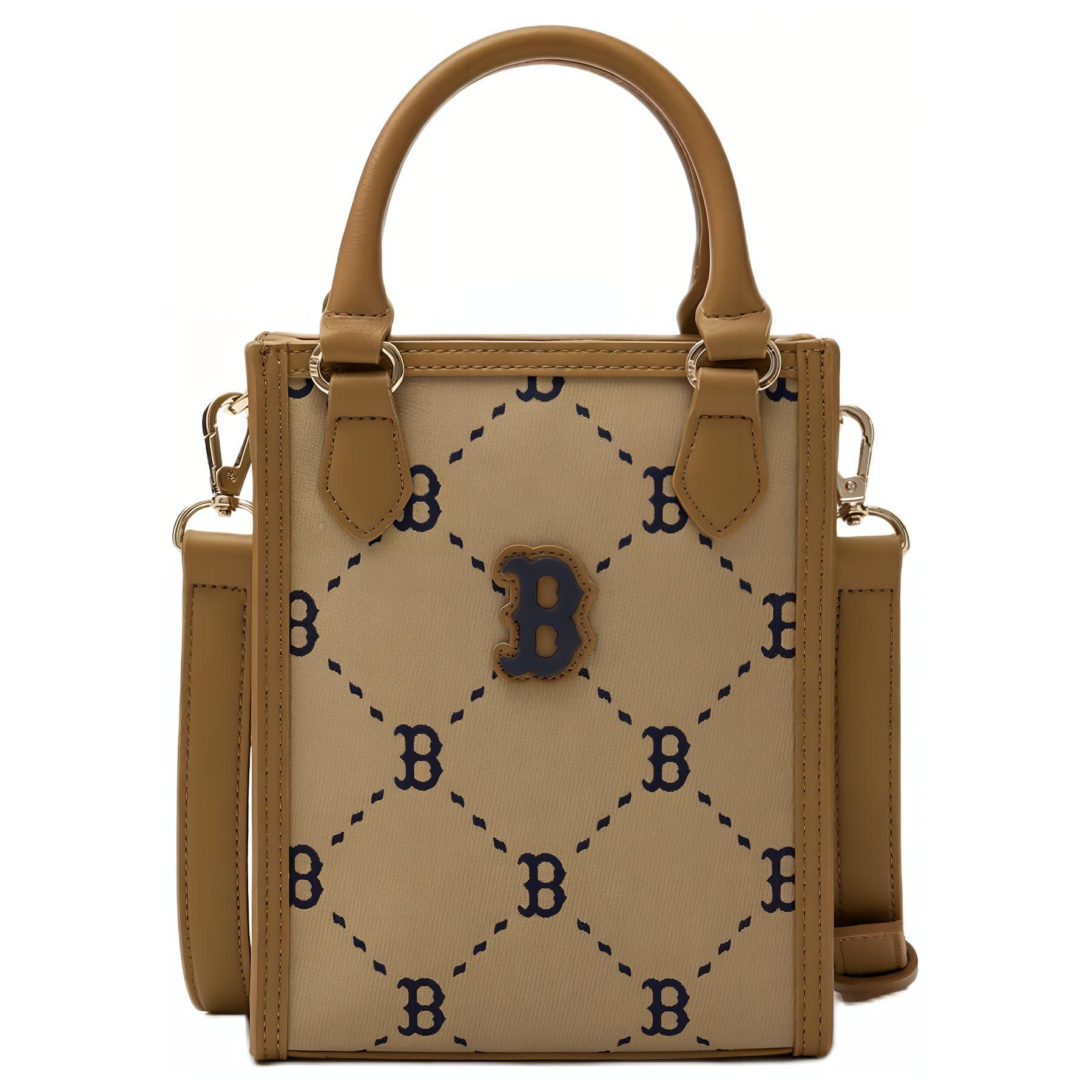 

MLB Diamond Monogram Boston Red Sox 25FW Brand Print Letter Logo Polyester Mini Shoulder Crossbody Bag Women Bags Brown 7ACRMD35N-43BGS Basic Set (Bag)