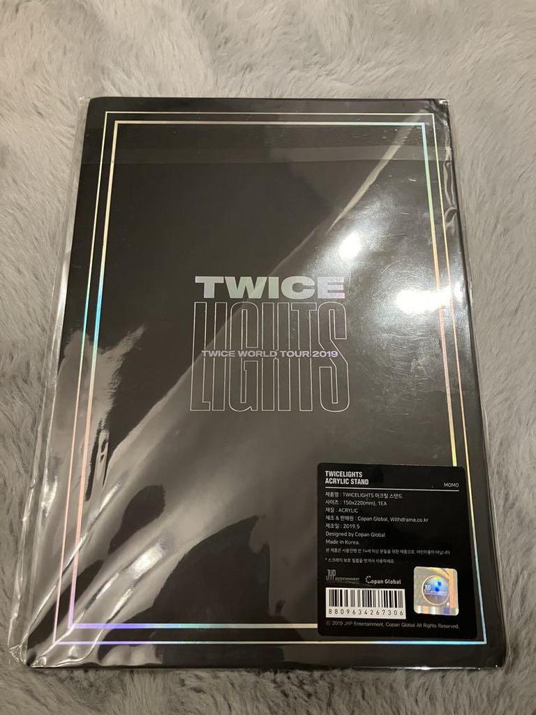 [USED] TWICE WORLD TOUR 2019 Momo Acrylic Stand