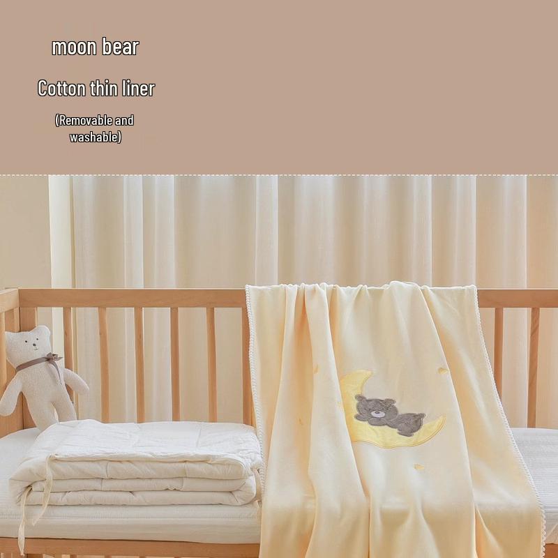 Moon Bear Baby Thick Cotton Quilt