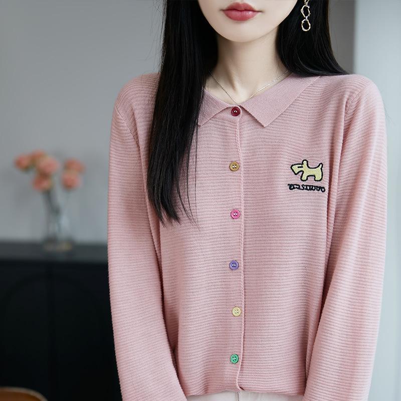 Polo Revers Farbe Schnalle Strickjacke für Damen Locker Weich und Zart Frühling und Herbst Bestickter Pullover Mantel