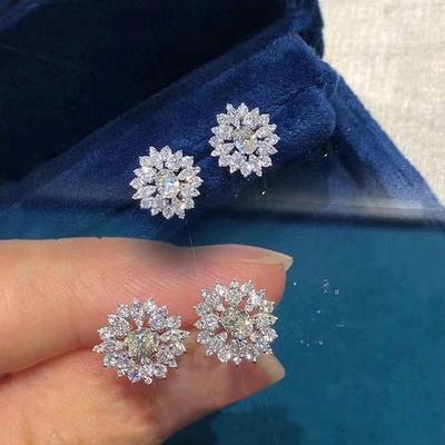 Nové oslnivé náušnice s krychlovými zirkony pro ženy Vynikající ušní doplňky Brilantní svatební svatební náušnice Nové šperky