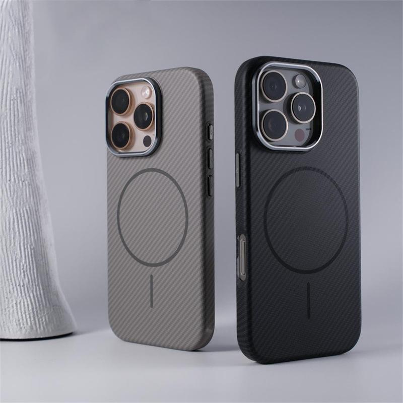 Applicable to iPhone17 fine ring magnetic carbon fiber skin feeling Apple 16 advanced feeling PC anti-drop mobile phone case 15