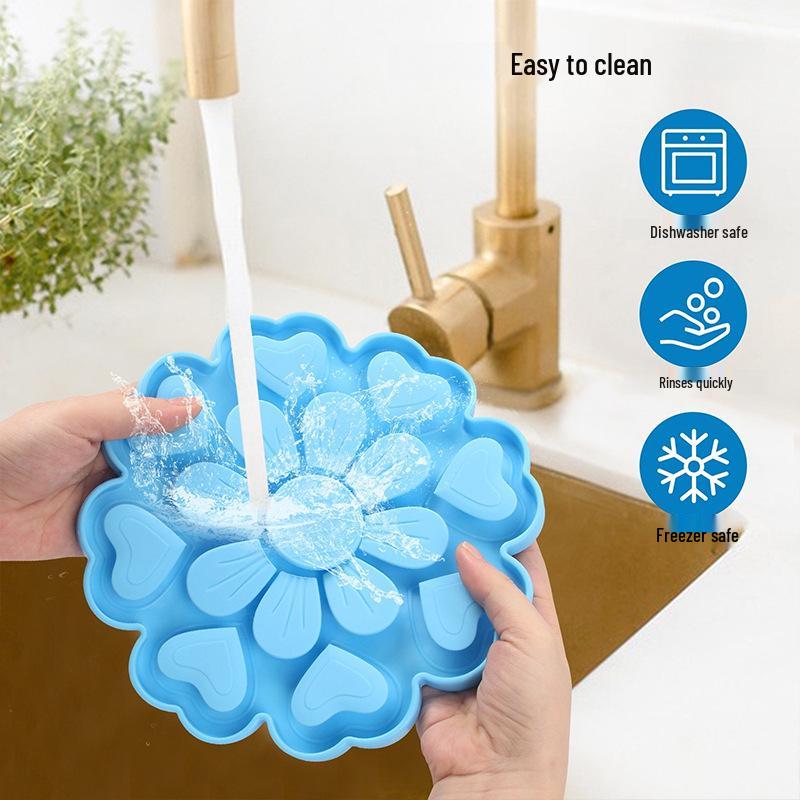 Silicone Pet Licking Mat with Suction - Anti-Choke, Anti-Slip Slow Feeder for Cats & Dogs
