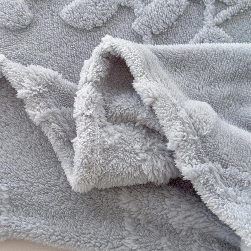 Tafurong Jacquard Fleece Multi-functional Blanket,  Solid Color Bed Blanket, Keep Warm Store Heat Lunch Break Quilt, Suitable for All Seasons