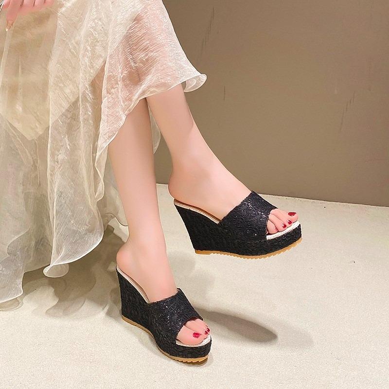 

Мода 2025 Новая высота каблука Каблук-танкетки Сандалии с вырезами Закрытый носок Римские Высокий каблук Повседневная обувь Пляжные шлепанцы Женские Летние 34 чёрный