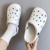 New cartoon hole shoes female nurse doctor surgery shoes two wear cool slippers non-slip bag head beach shoes
