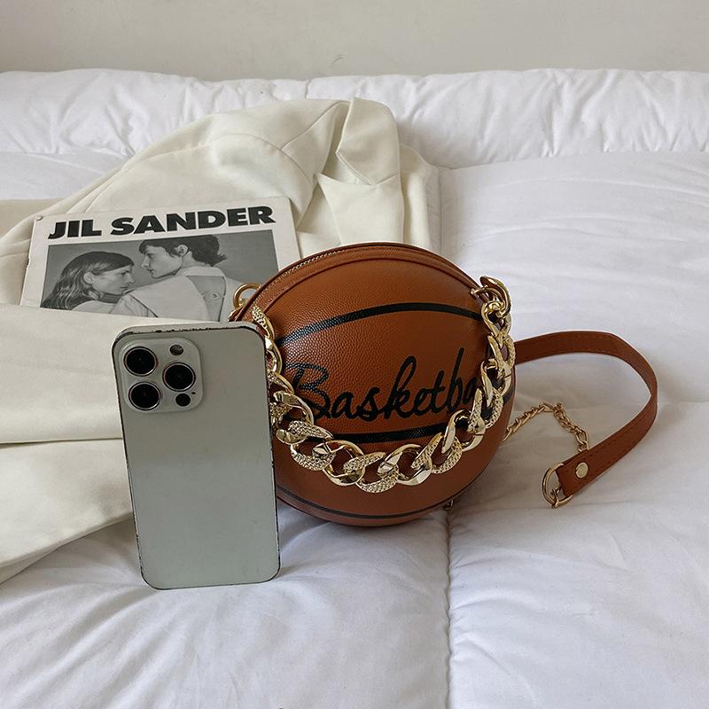 Retro letter printing ball bag 2026 new niche personality chain basketball bag women's shoulder messenger bag