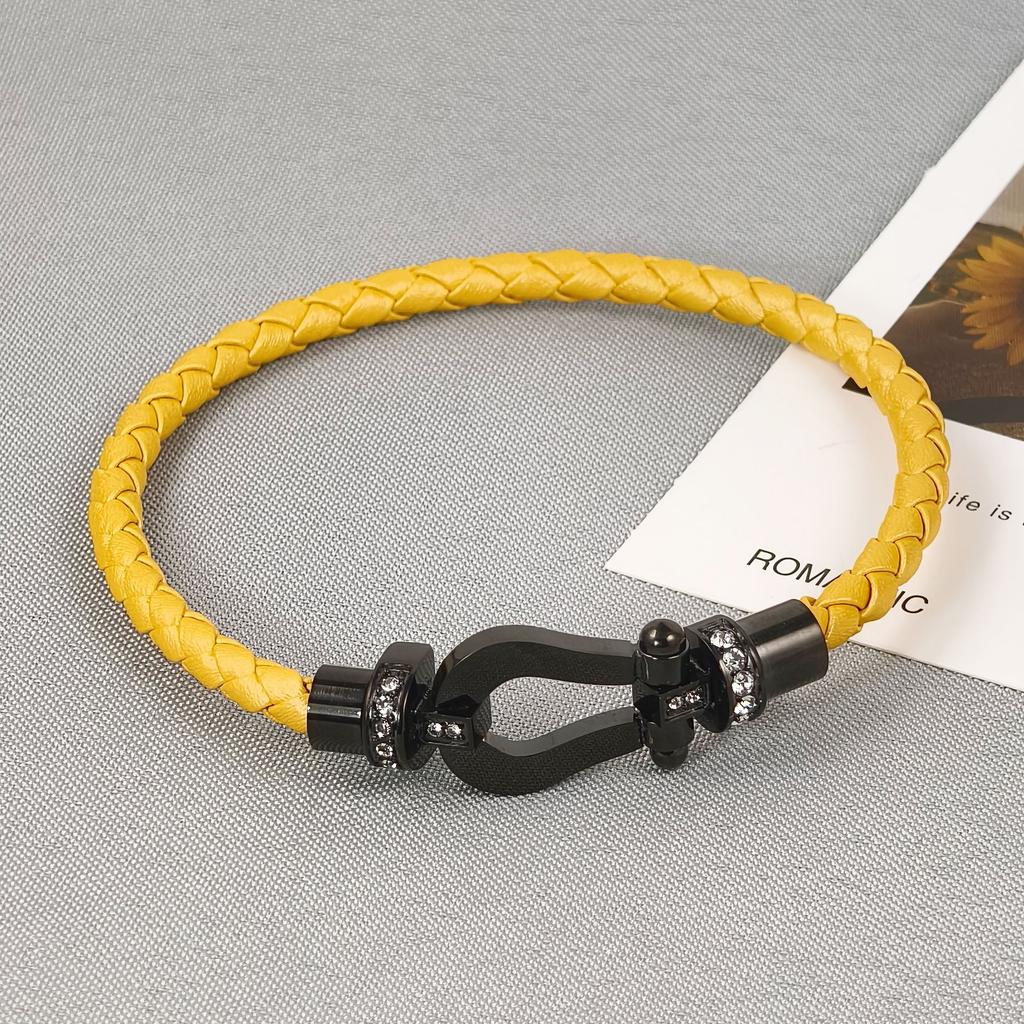 2026 Red Rope U-shaped Fred Micro-inlaid Half-brick Leather Rope Horse Buckle Hoof Non-fading Bracelet