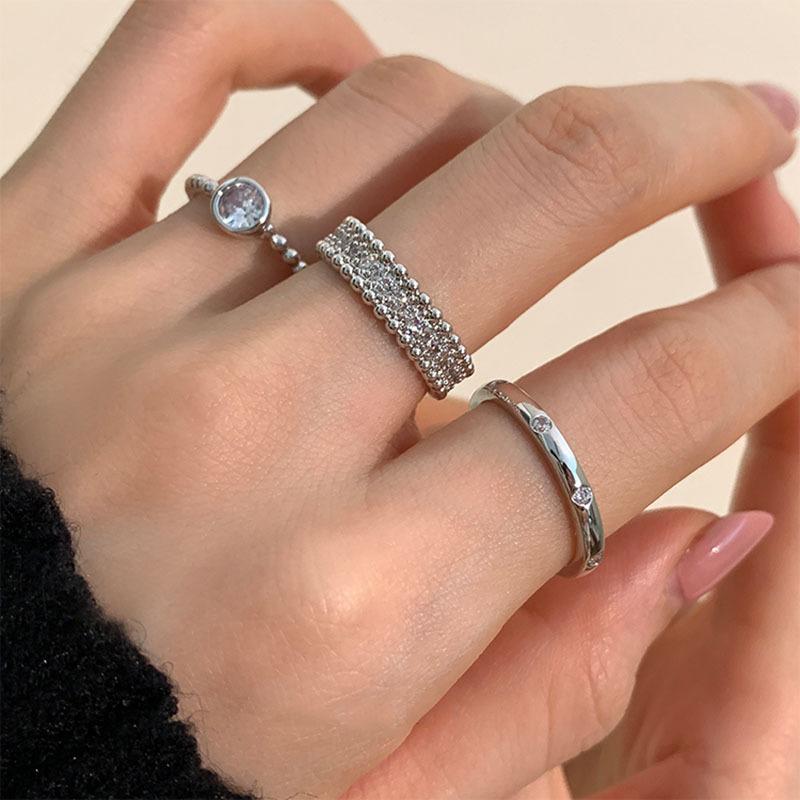 Ins Style Elegant Rhinestone Copper Ring For Women With Unique Geometric Design