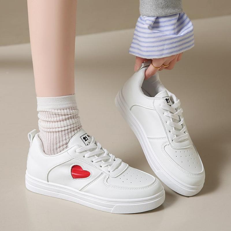 Fashion 2025 New Women Fashion Love Little White Shoes Spring Breathable White Casual Sneakers Woman Designer Shoes Zapatos De Mujer