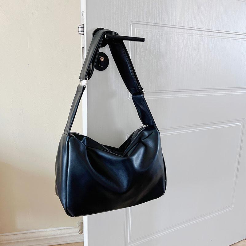 

Большая вместительная сумка-подушка с дизайном для женщин, новая сумка-тоут для поездок на работу, сумка через плечо на одно плечо 30x11x20cm чёрный