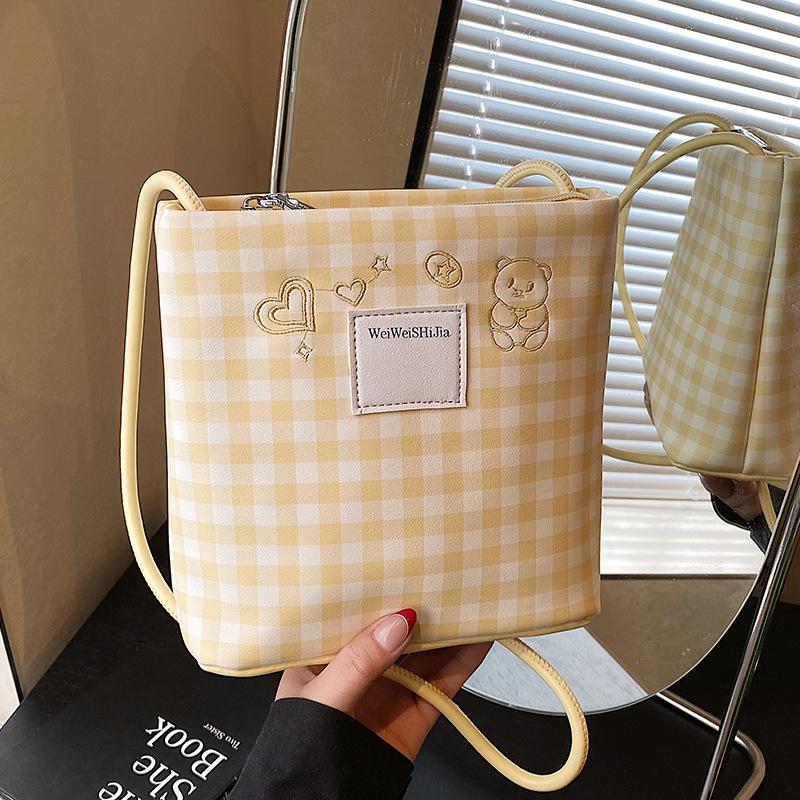 Summer popular Korean niche ins sweet style pattern small bag casual commuting versatile simple messenger women's bag