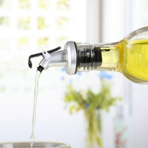 Generic Olive Oil Pourer, Press-Type Oil Guide Bottle Cap, Condiment Bottle Opener, Soy Sauce Bottle Head, Hygienic Bottle Pourer for Olive Oil with L