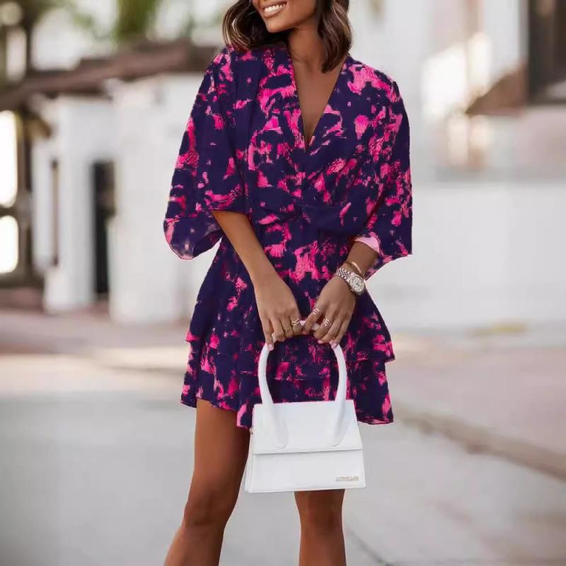 2025 Autumn V-Neck Loose Batwing Sleeve Printed Dress for Women