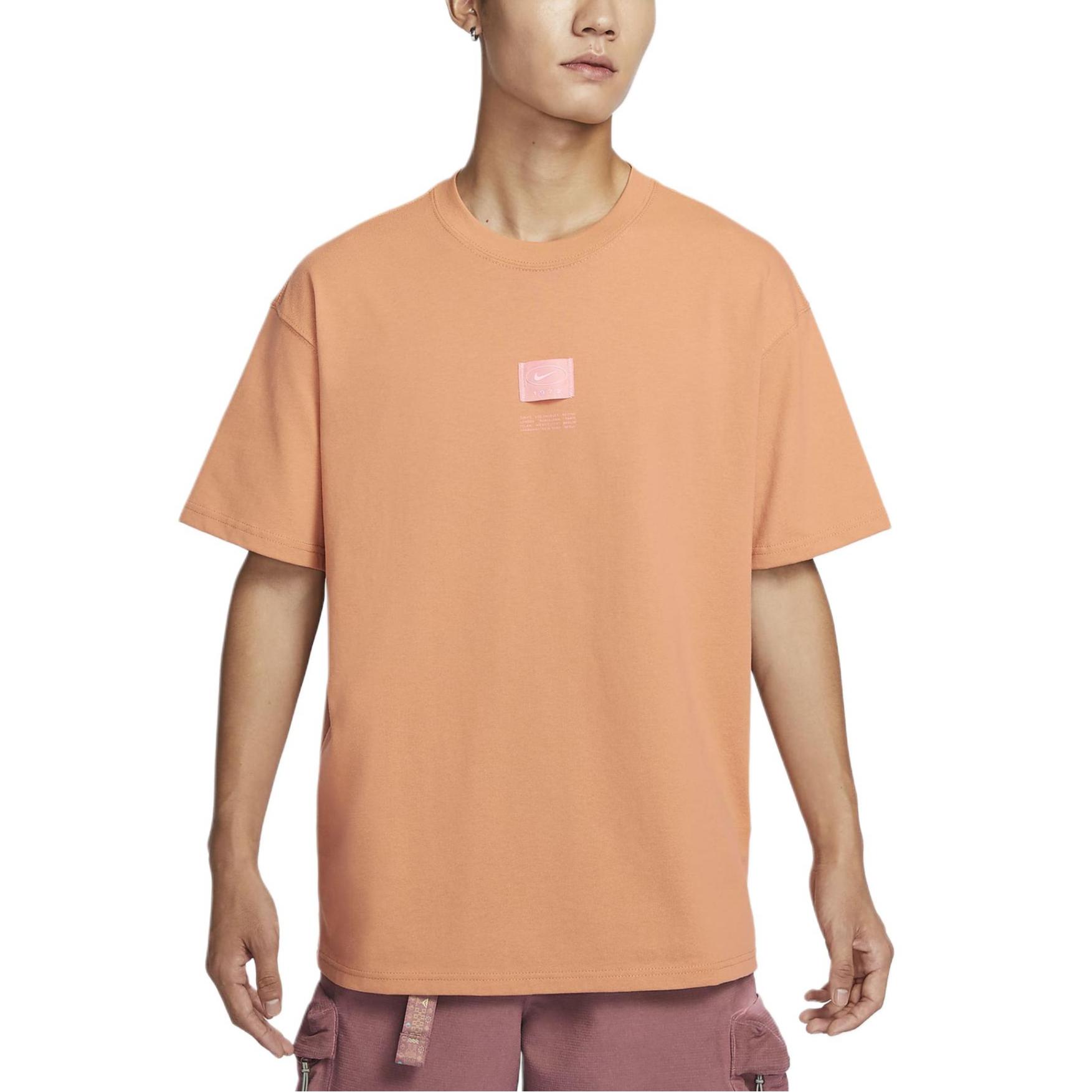 

Nike Max 90 Свободный крой Круглый вырез Логотип Со спущенным плечом Футболка с коротким рукавом Мужские футболки Янтарно-коричневый FZ5393-225 L