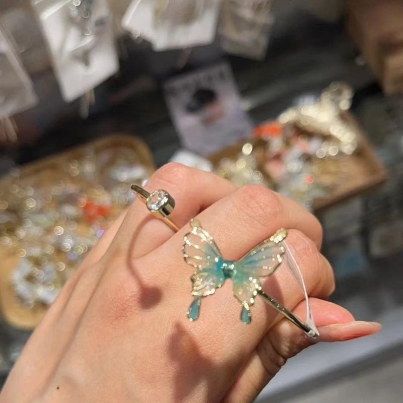 Ensemble Combiné Bracelet Bagues Étoiles Explosives Papillon Ajustables Ensemble d'Accessoires de Bijoux Tendance pour Femmes Dames Tendance