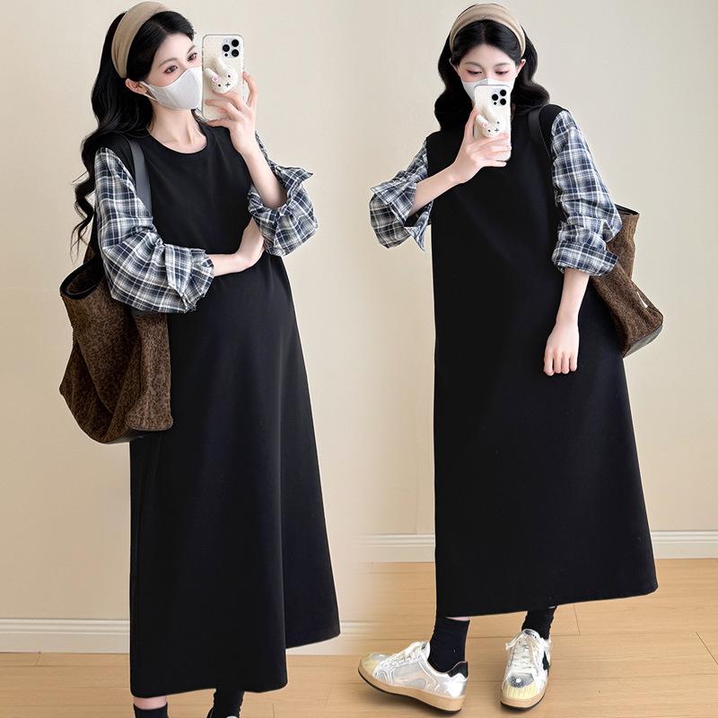 2026 Spring Korean Style Plaid Patchwork Maternity Hoodie Dress - Loose, Comfortable, Fake Two-Piece