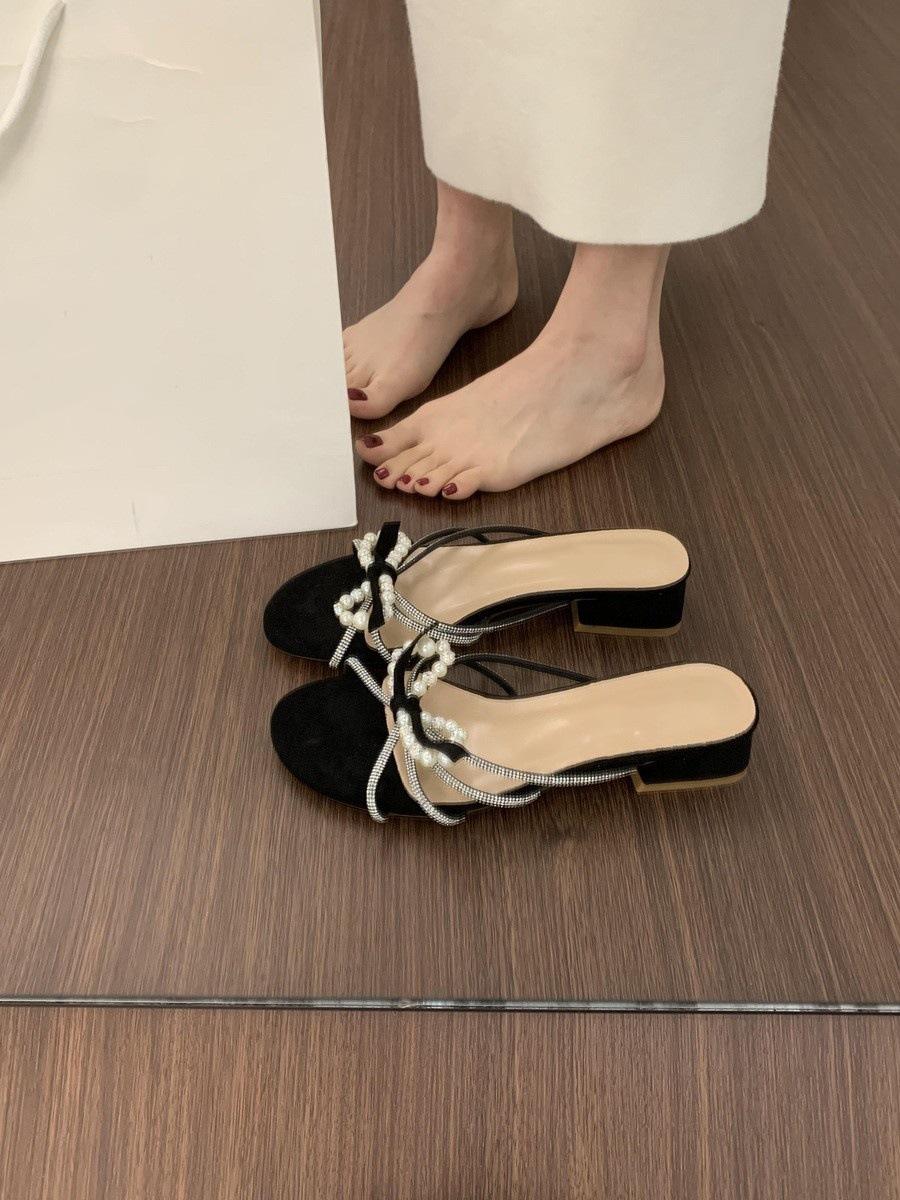 

With skirt fairy wind pearl bow rhinestone word with open-toed slippers female summer wear low-heeled sandals 35 чёрный