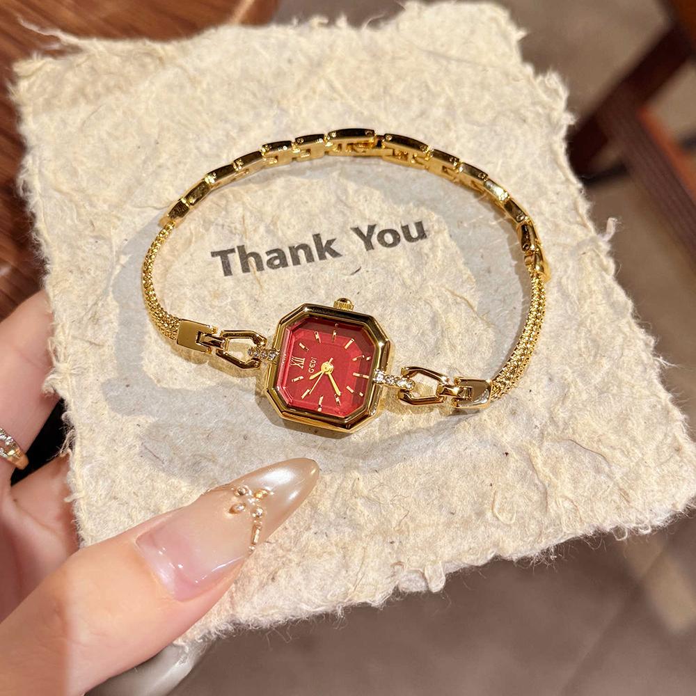 GEDI New Luxury Watches For Woman Red Dial Square Women'S Quartz Wrist Watch Elegant Gold Bracelet Fashionable Wristwatch