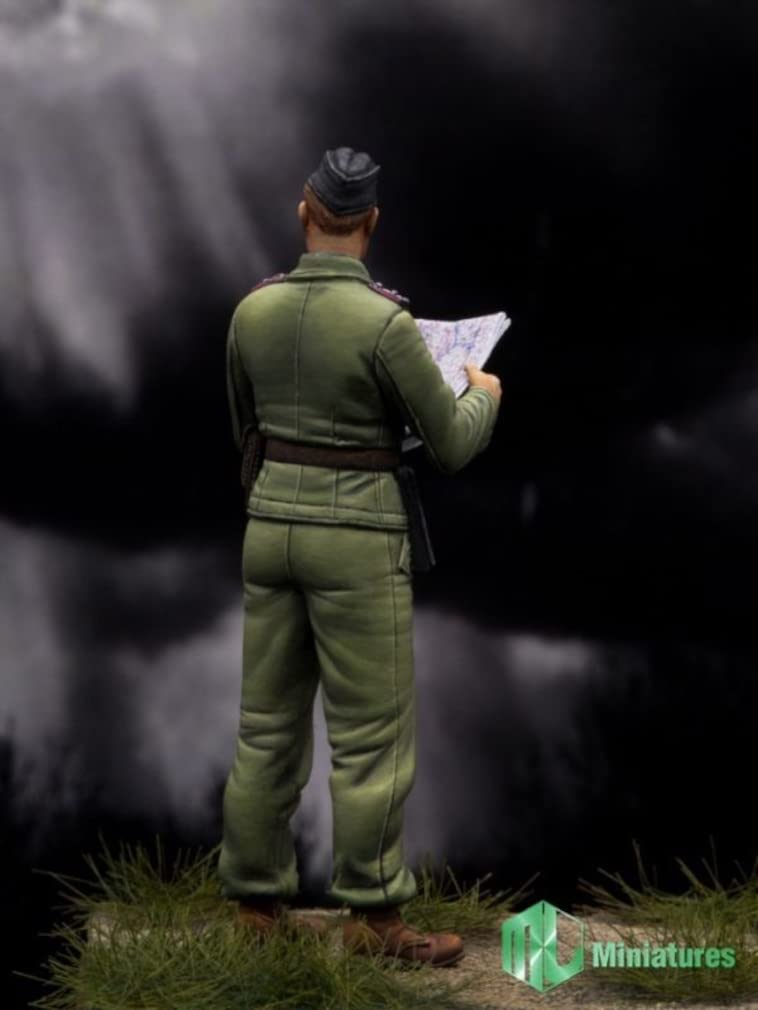Tri Factory MJ Figure Series World War II German Tank Officer Resin Kit MJ35005 Molded Color 1/35