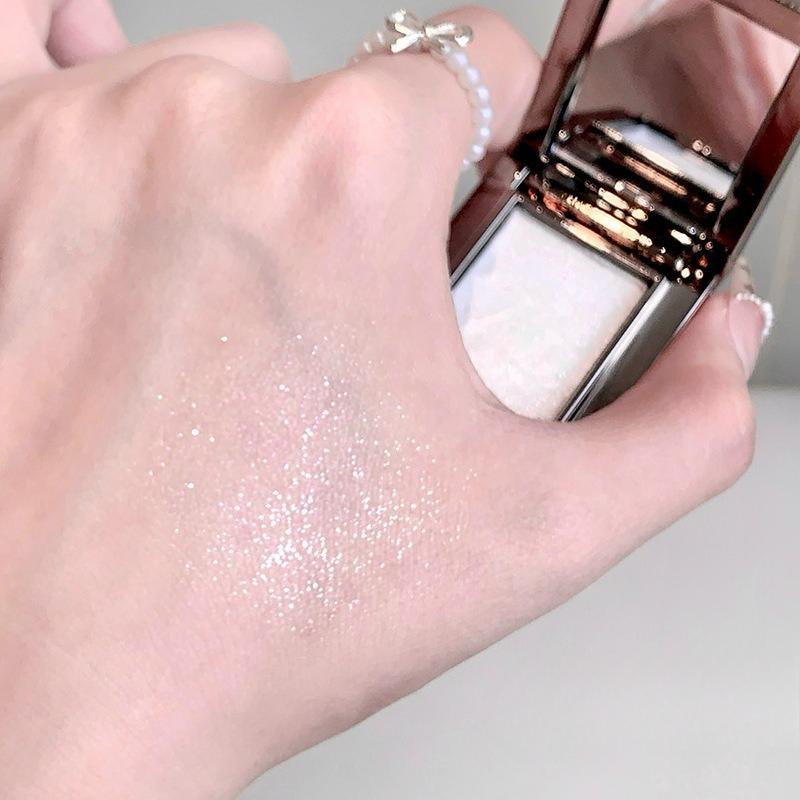 

Палетки блестящих голубых теней для век Сладкие крутые одинарные цвета Мини-палетка теней для век Перламутровые матовые мерцающие Осветляющий макияж глаз Женщины