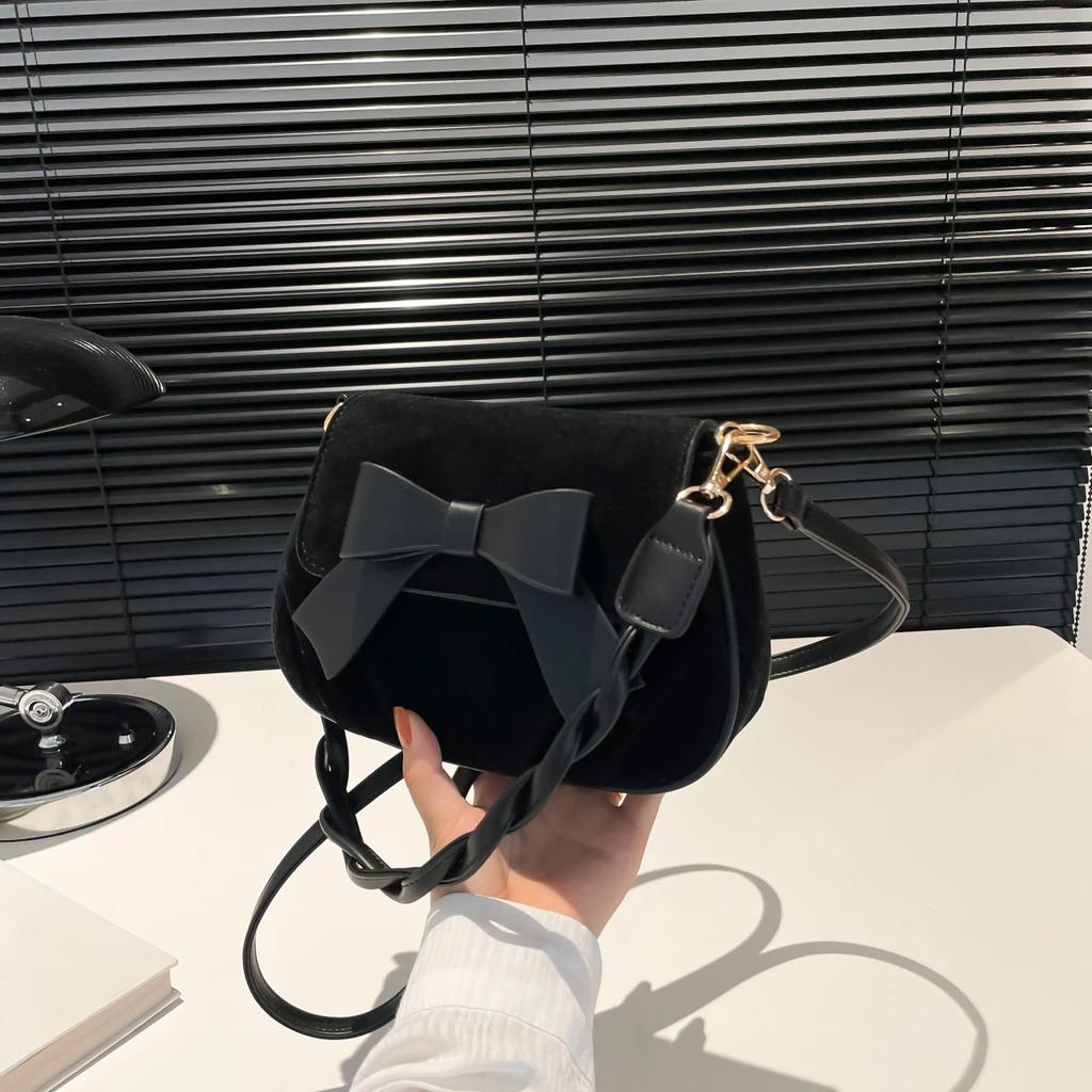 Matowa damska torba crossbody z zamkiem w kształcie łuku z PU, monochromatyczna, elegancka i wszechstronna, mini torebka na ramię, portfel na imprezę, nowa