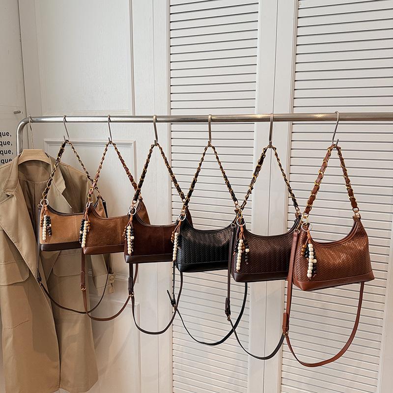 Korean Version Niche Chain Portable Bucket Bag Women's 2025 Autumn New Texture Versatile Trend Shoulder Messenger Bag