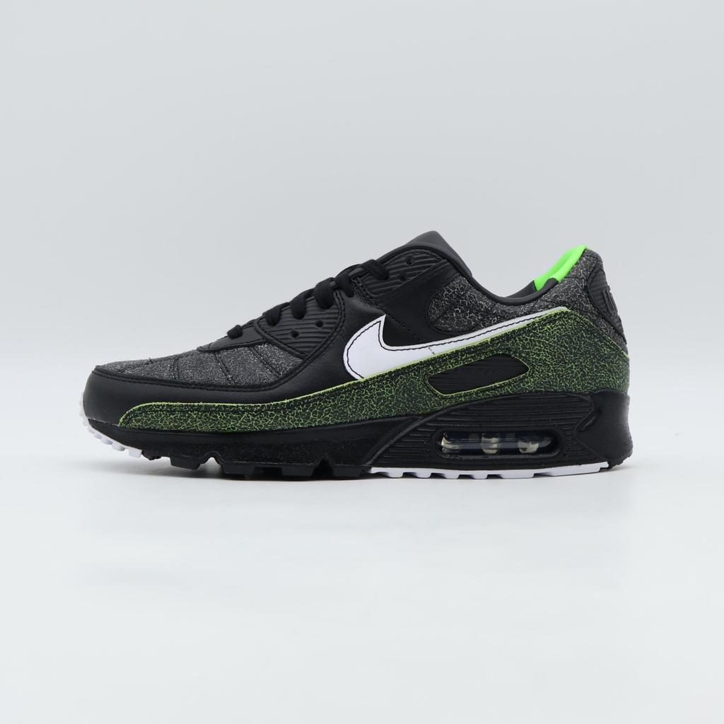IU0523-010 Nike Air Max 90 Tiempo (Men's)