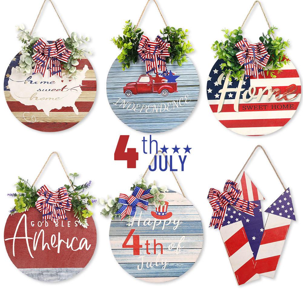 Round Wooden Exquisite Home Decor Sign For 4th Of July Featuring Colorful Imagery Patriotic