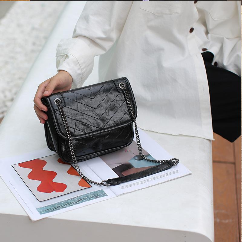 

Маленькая белая квадратная сумка для женщин, сумка для бродяг в тополином лесу, сумка через плечо на одно плечо для почтальонов чёрный