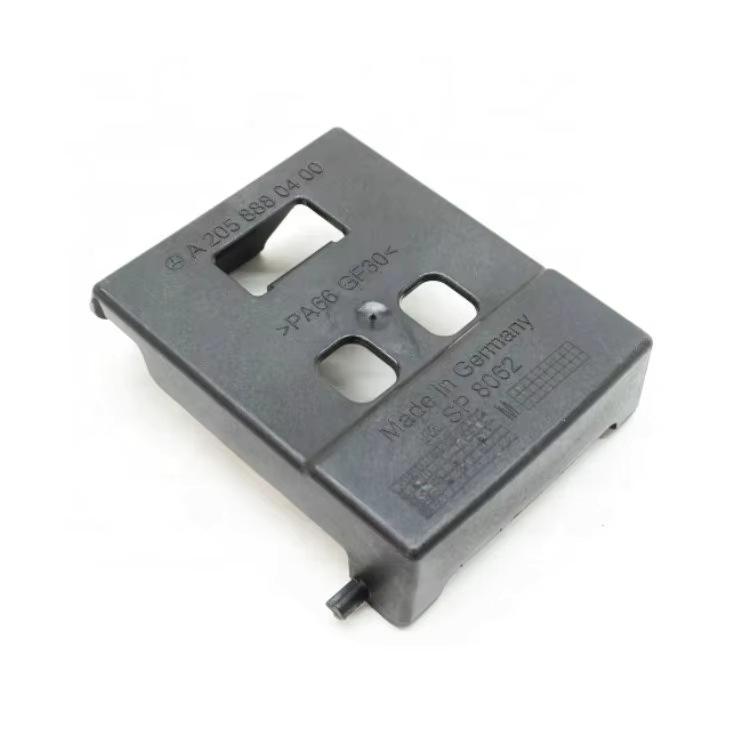 Boční prahy pro Mercedes W205 (2015–2021) - Čísla dílů 2056980300, 2056980400