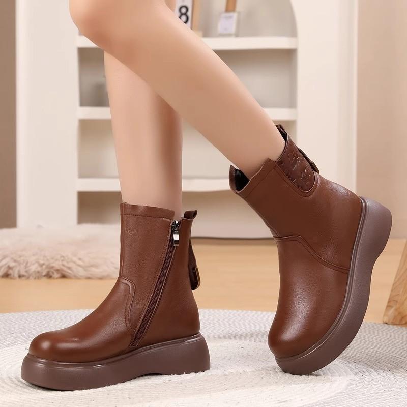 Women's lightweight comfortable thick soled anti-cold warm padded snow boots non-slip wear casual outdoor sports waterproof Martin cotton boots