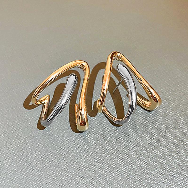 Huitan Personality Arrows Shape Stud Earrings for Women Two Tone Design Y2K Girls Ear Piercing Earrings Modern Fashion Jewelry