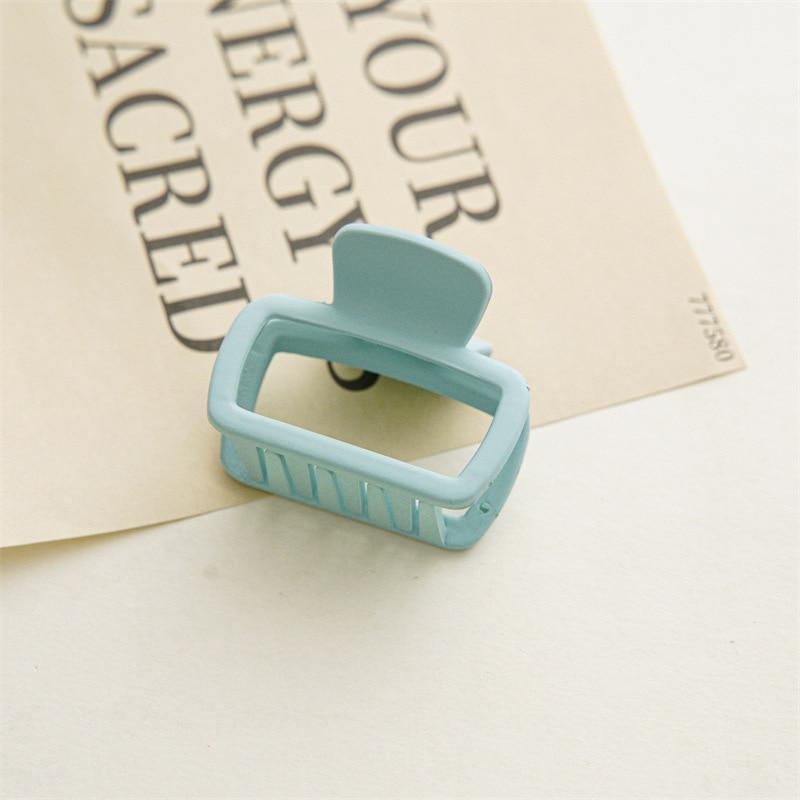 2023 New Women Sweet Resin Large Barrettes Crab Hair Clip Fashion Jelly Hair Claw Shark Clip For Girls Hair Accessories Headwear