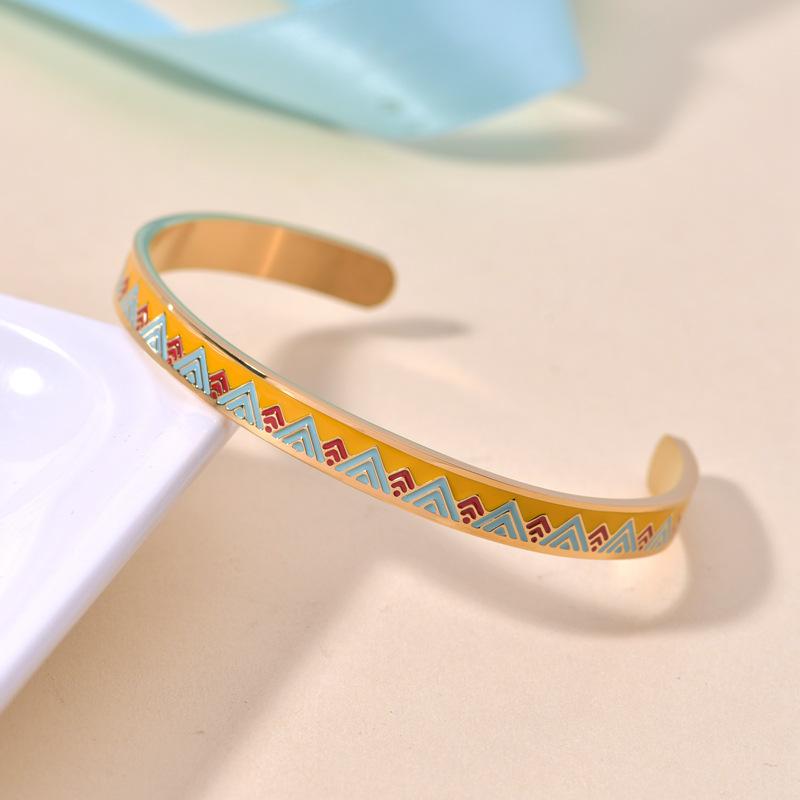 Fashionable and Fashionable Women's Bracelets, Patterned Open Bracelets, Women