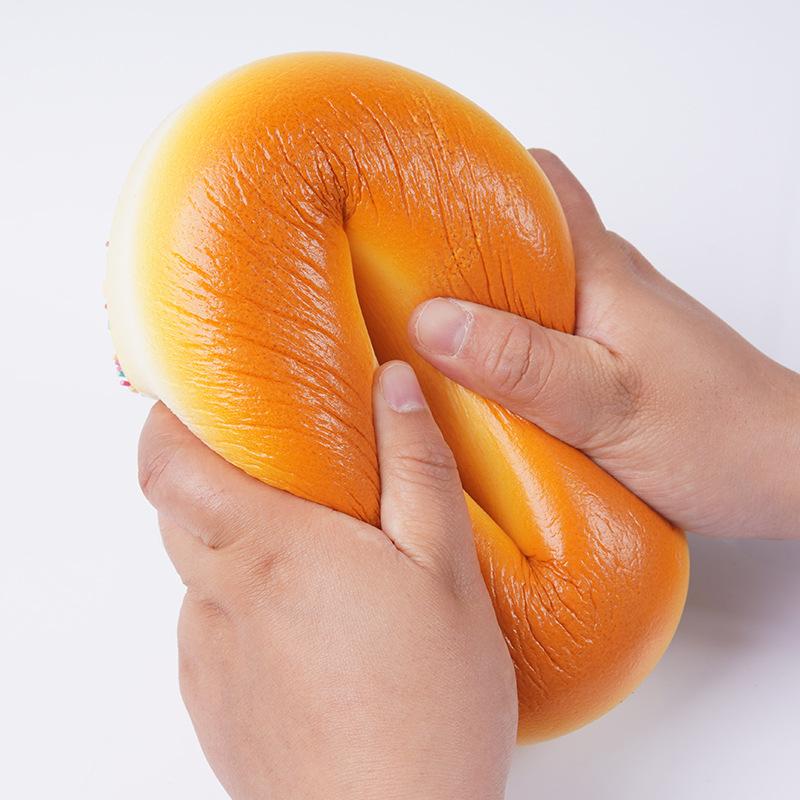 17CM Large Simulation Donuts Model Fake Cake Dessert Baking Shop Display Props Ornament Baby Shower Wedding Party Decor