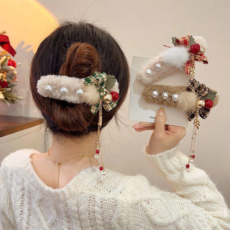 Faux Fur Hair Claw Clip for Women, Christmas Tassel Hair Accessories 2025, Winter Duckbill Clip