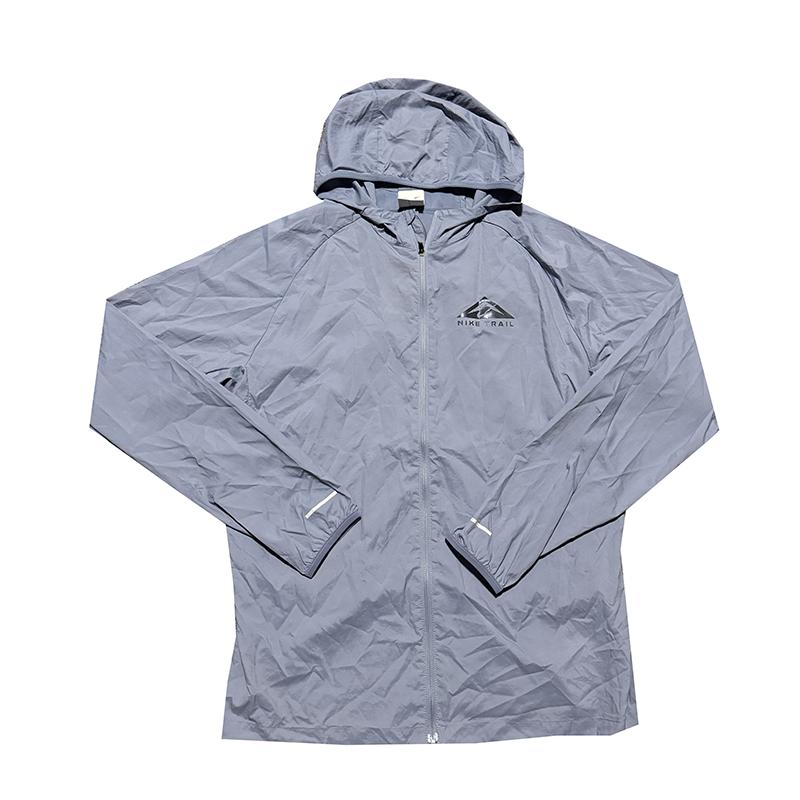 

Мужская дышащая тканая куртка с капюшоном и длинным рукавом с логотипом Nike DX6884-493 S