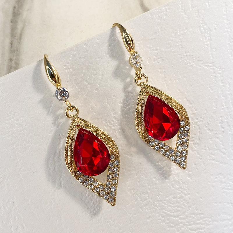 European Tulip Gemstone Ear Cuffs: Elegant, Versatile High-End Earrings for Women