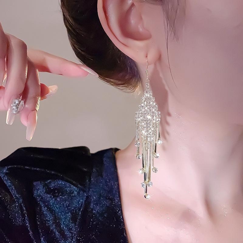 Temperament Long Full Diamond Fringed Earrings Women'S Fashion Exaggerated High-End Super Flash Earrings