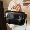 Trendy new British retro college style portable mailman bag temperament advanced sense commuting versatile messenger women's bag