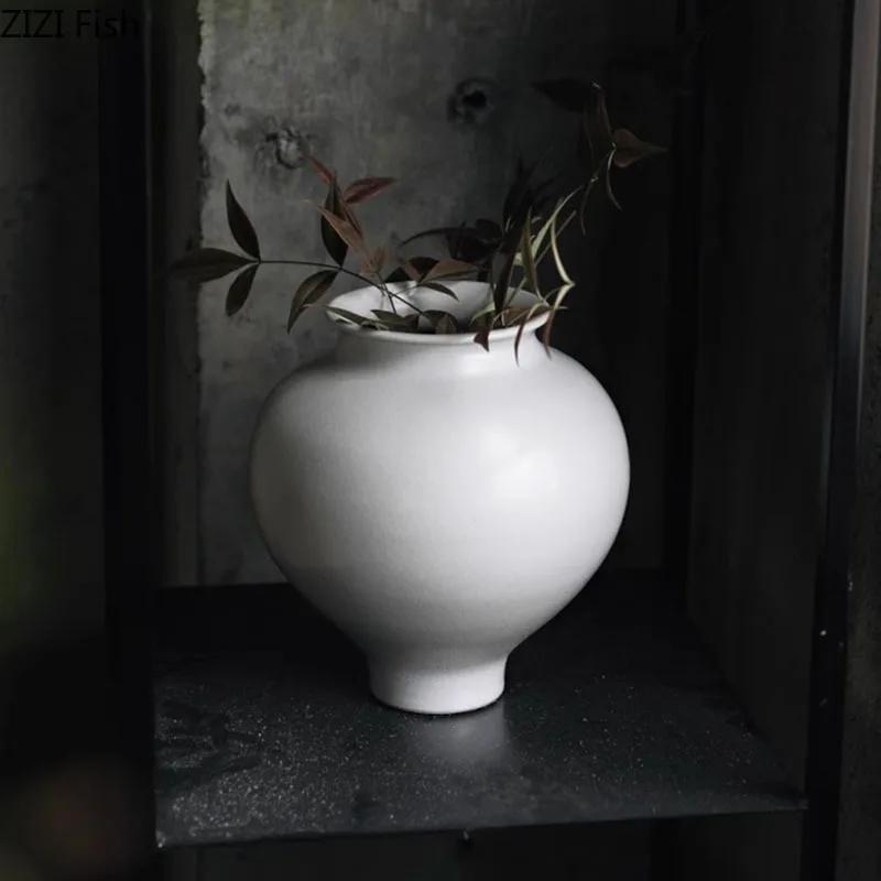 Creative White Ceramic Vase Minimalism Flower Pots Desk Decoration Flowers Arrangement Floral Vases Room Aesthetic Decor
