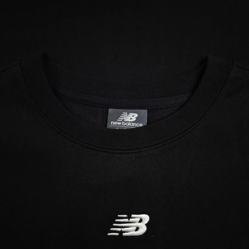 New Balance Camiseta EssenTial CenTer Logo OverfiT Nb
