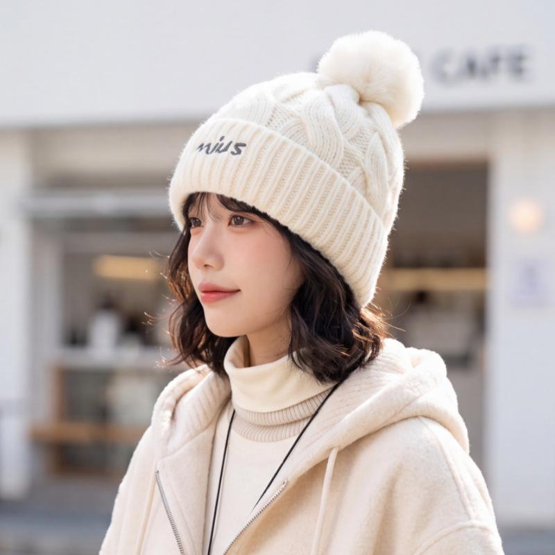 Autumn and winter hairball knitted hat women's thickened warm wool hat, small face, versatile letter embroidery cold hat